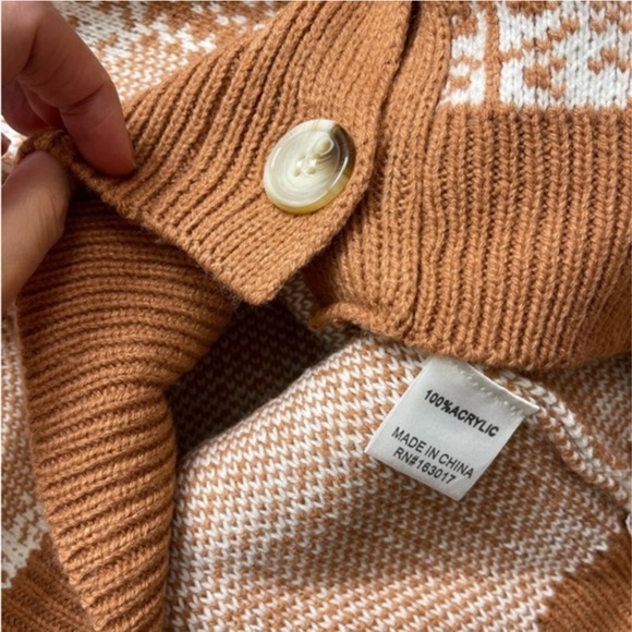 Princess Polly Plaid Women's Cropped Sweater - Picture 4 of 4